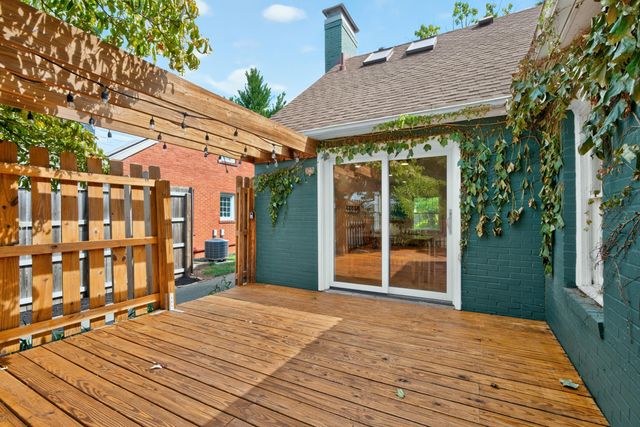 1249 Kastle Road, Lexington, KY 40502