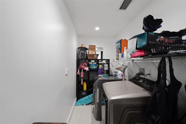 14000 SW 20th Street, Davie, FL 33325