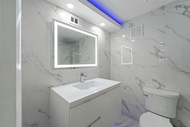 14000 SW 20th Street, Davie, FL 33325