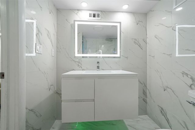 14000 SW 20th Street, Davie, FL 33325