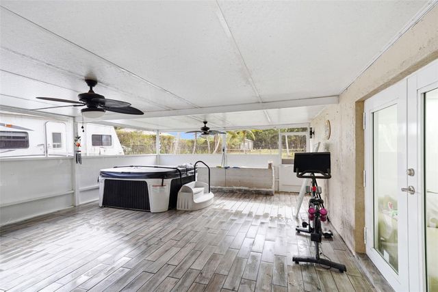 14000 SW 20th Street, Davie, FL 33325