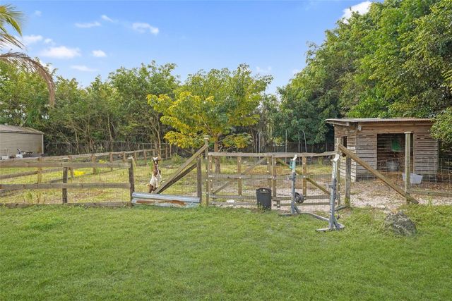 14000 SW 20th Street, Davie, FL 33325