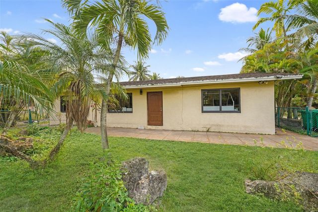 14000 SW 20th Street, Davie, FL 33325