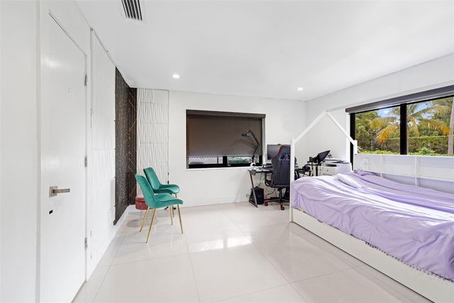 14000 SW 20th Street, Davie, FL 33325