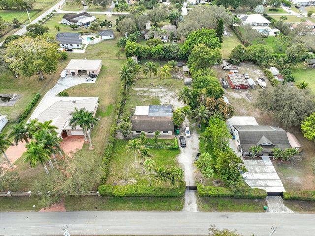 14000 SW 20th Street, Davie, FL 33325