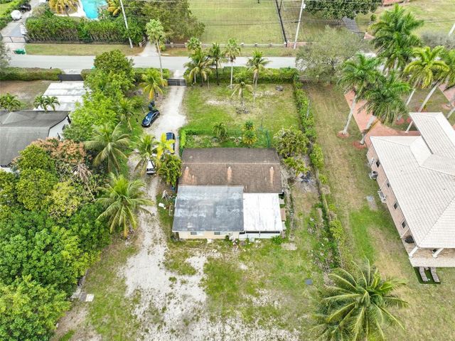 14000 SW 20th Street, Davie, FL 33325