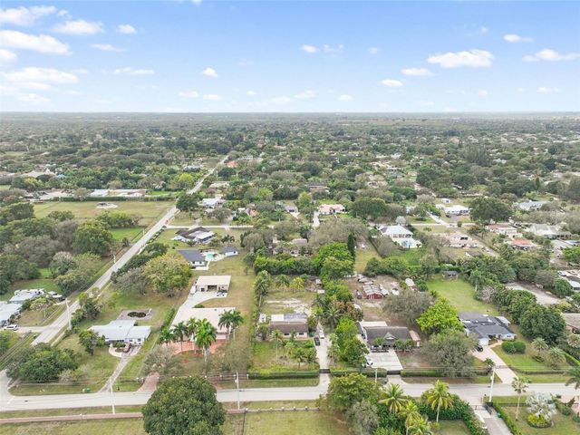 14000 SW 20th Street, Davie, FL 33325