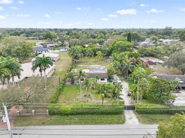 14000 SW 20th Street, Davie, FL 33325