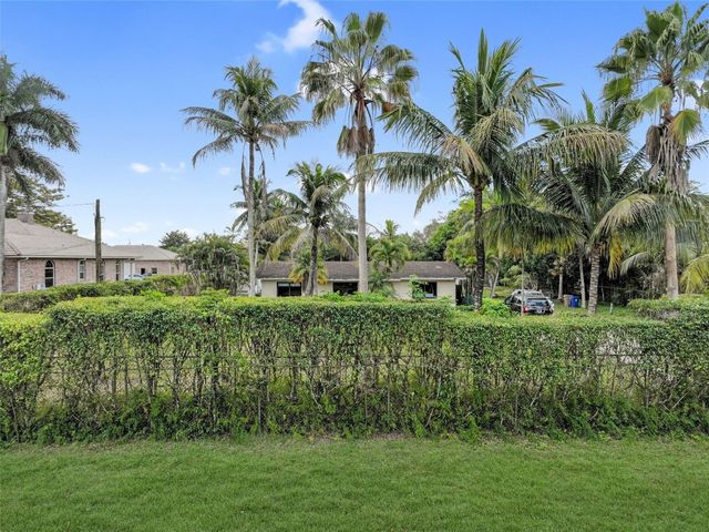 14000 SW 20th Street, Davie, FL 33325