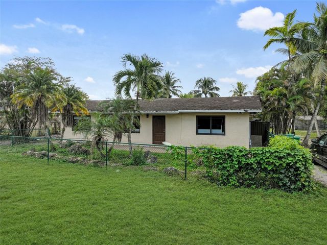 14000 SW 20th Street, Davie, FL 33325