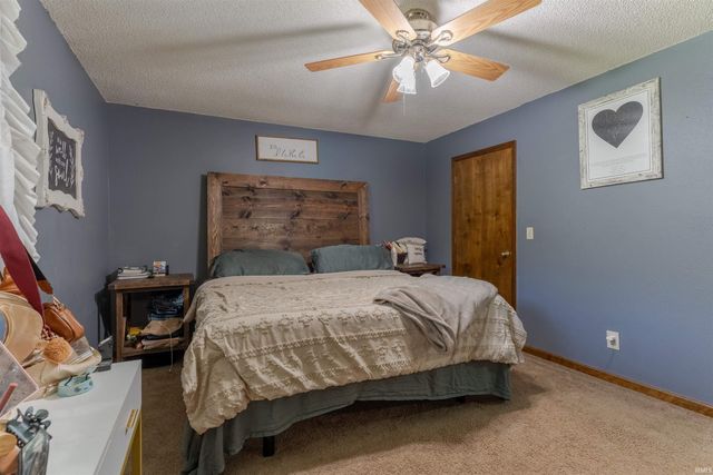 214 S 180 E County Road, Princeton, IN 47670