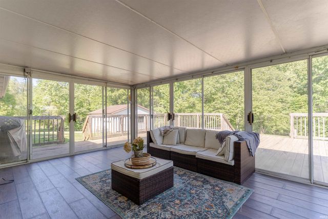 214 S 180 E County Road, Princeton, IN 47670