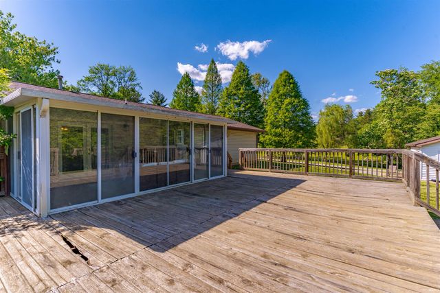 214 S 180 E County Road, Princeton, IN 47670