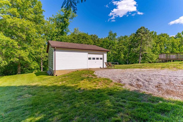 214 S 180 E County Road, Princeton, IN 47670