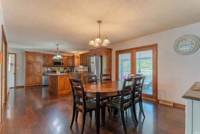 214 S 180 E County Road, Princeton, IN 47670