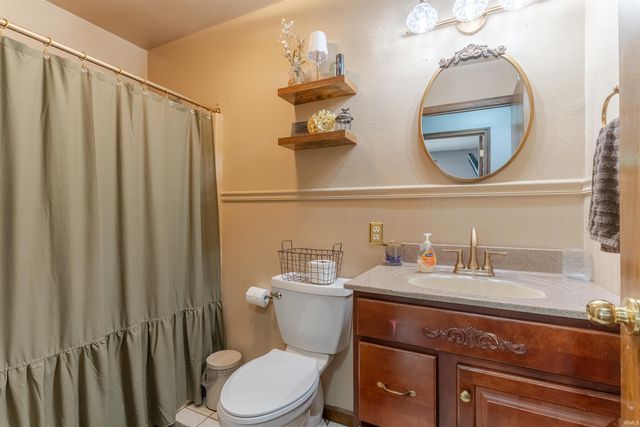 214 S 180 E County Road, Princeton, IN 47670