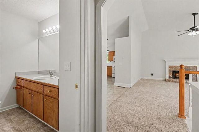 18 Broadlands Drive, White, GA 30184
