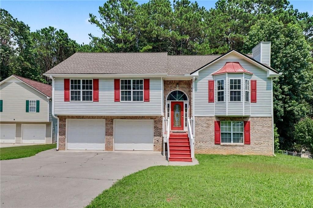18 Broadlands Drive, White, GA 30184