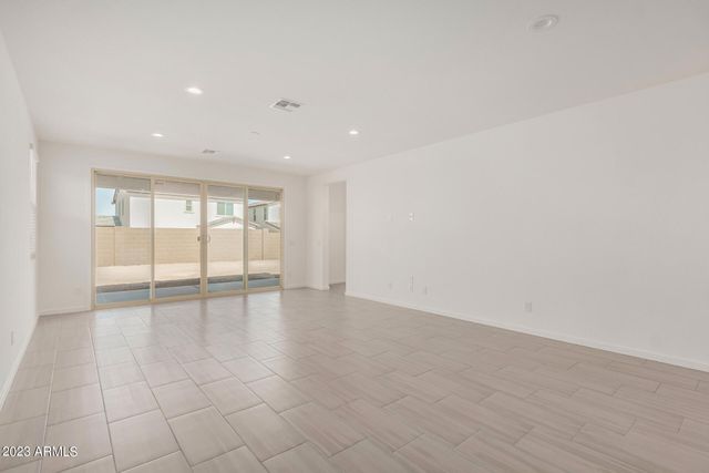 2503 S 180th Drive, Goodyear, AZ 85338