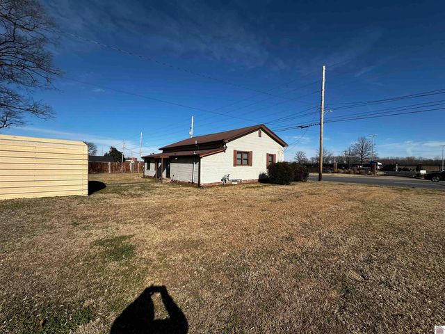 907, 909, 913 S 3rd Street, Paducah, KY 42003