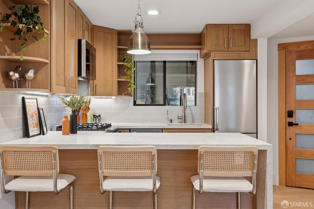 1375 Broadway Street, San Francisco, CA 94109