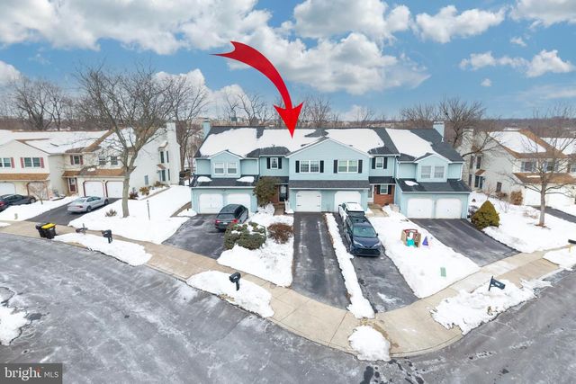 227 JONATHAN DR, North Wales, PA 19454