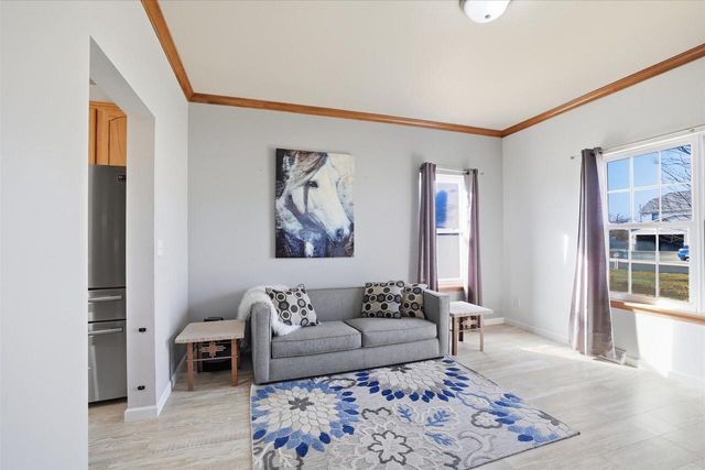 N7716 Maple Ridge ROAD, Oconomowoc, WI 53066