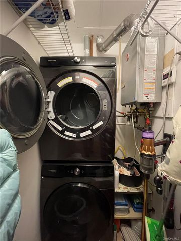 350 Soundview Lane, College Point, NY 11356