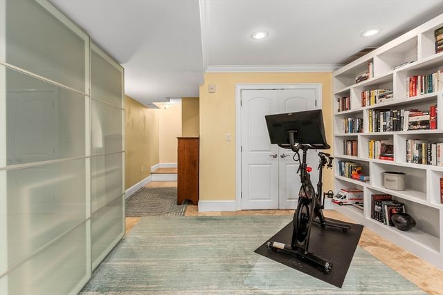 24 Custer St 1, Boston, MA 02130
