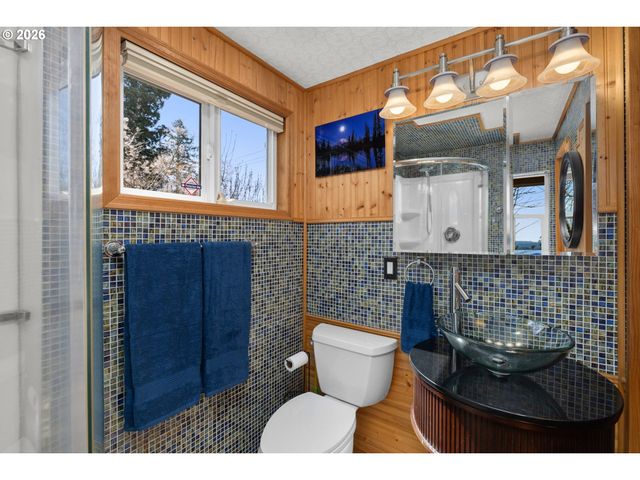 15880 Se BLUFF Rd, Sandy, OR 97055