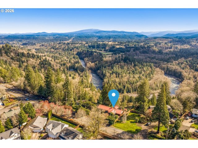 15880 Se BLUFF Rd, Sandy, OR 97055