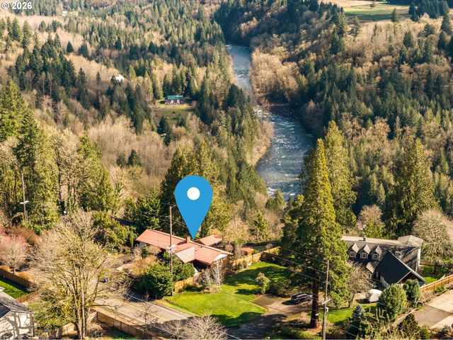 15880 Se BLUFF Rd, Sandy, OR 97055