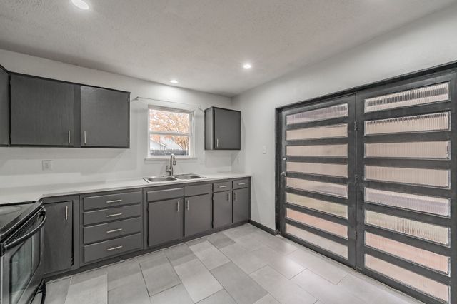 10332 Tamworth Drive, Dallas, TX 75217