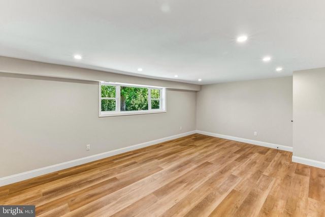 124 WHITMAN, Turnersville, NJ 08012
