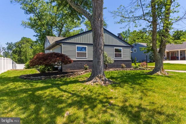 124 WHITMAN, Turnersville, NJ 08012