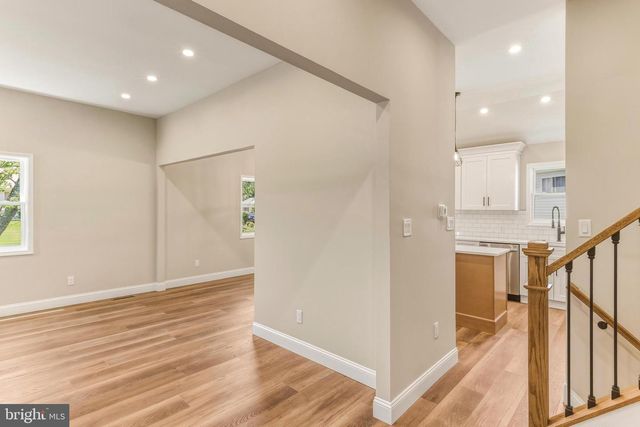 124 WHITMAN, Turnersville, NJ 08012