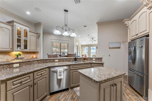 1981 Highway 90 W, Sulphur, LA 70663