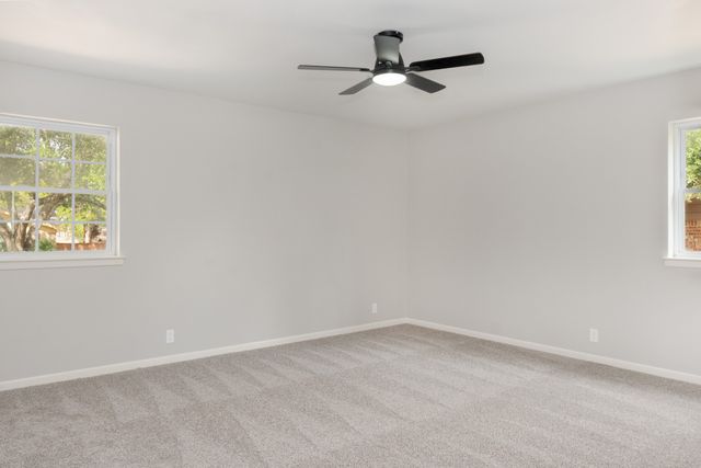 5700 Starling Circle, Haltom City, TX 76117