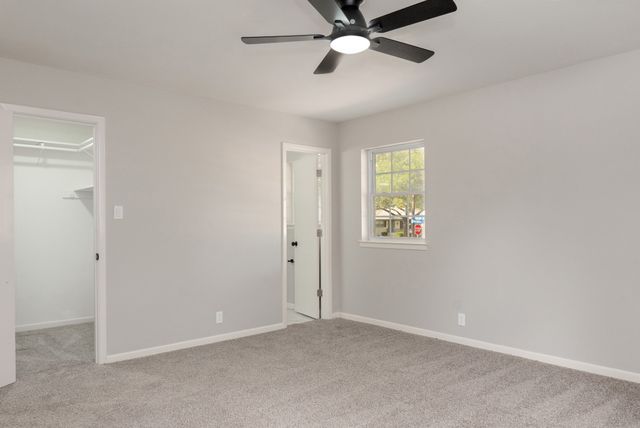 5700 Starling Circle, Haltom City, TX 76117