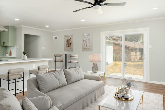 5700 Starling Circle, Haltom City, TX 76117