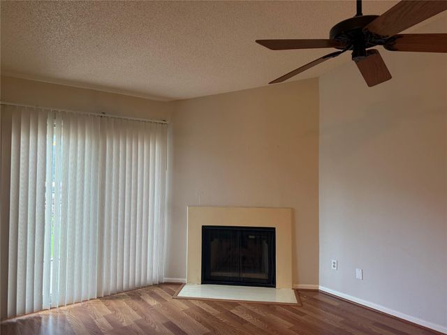 2120 El Paseo Street 1808, Houston, TX 77054