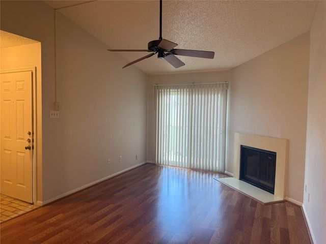2120 El Paseo Street 1808, Houston, TX 77054
