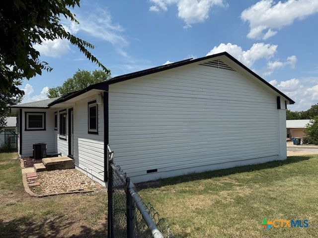 612 N 13th Street, Copperas Cove, TX 76522