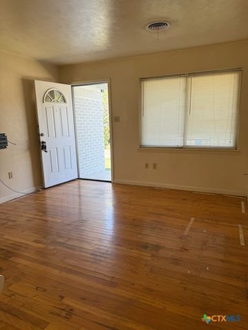 612 N 13th Street, Copperas Cove, TX 76522