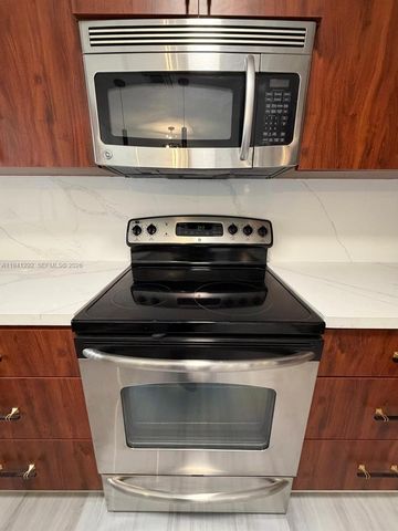 3030 SW 96th Ave 0, Miami, FL 33165