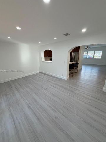 3030 SW 96th Ave 0, Miami, FL 33165