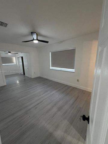 3030 SW 96th Ave 0, Miami, FL 33165