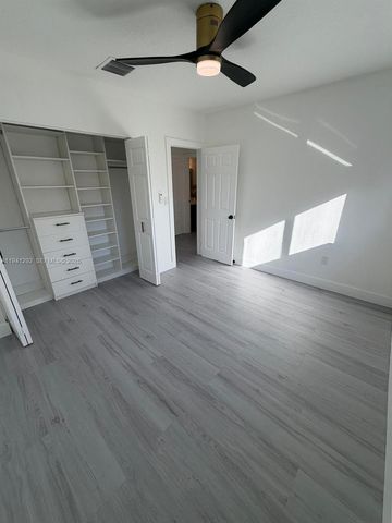 3030 SW 96th Ave 0, Miami, FL 33165