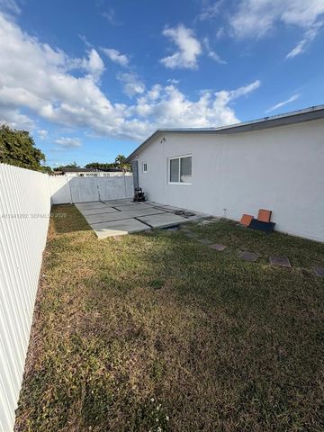 3030 SW 96th Ave 0, Miami, FL 33165