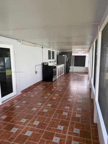 3030 SW 96th Ave 0, Miami, FL 33165